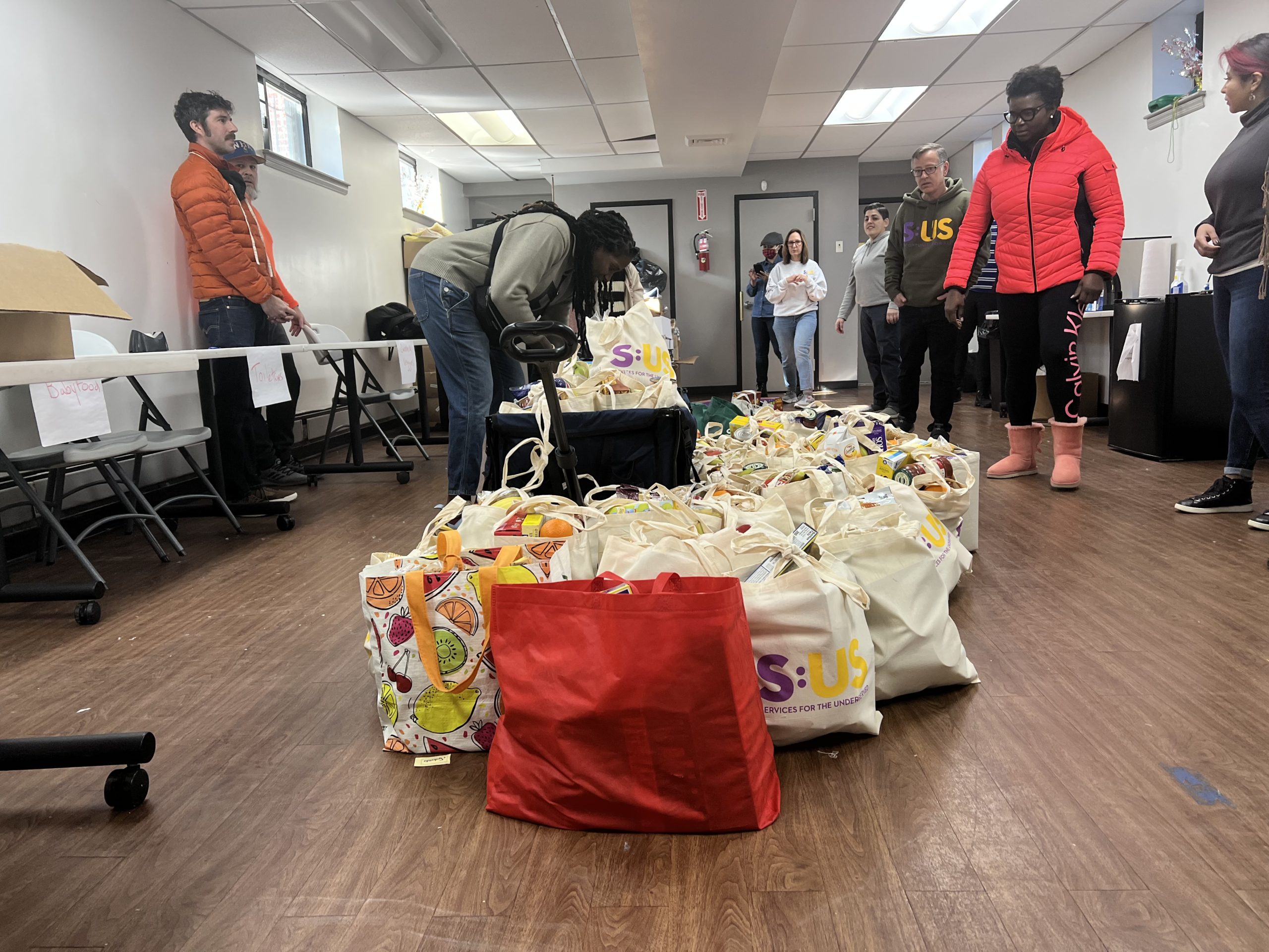 S:US holds MLK Food Drive in South Ozone Park