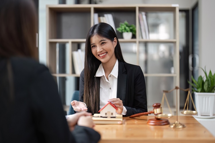 Consult an Experienced Real Estate Lawyer Aronov Law NY P.C.